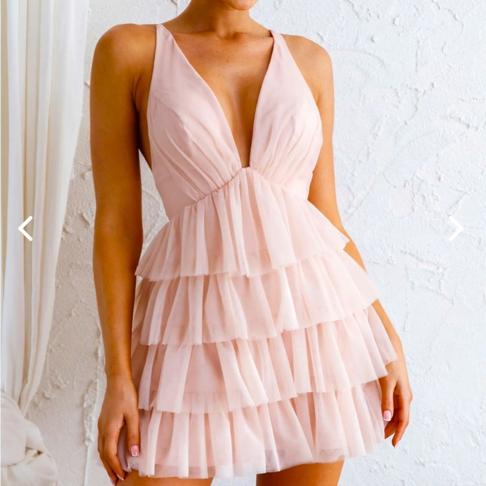Selfie Leslie Auguste ruffle mini dress